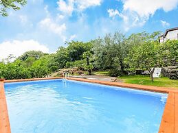 Charming Villa With Pool and Panoramic Surroundings