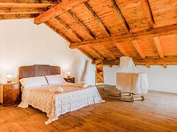 Charming Villa With Pool and Panoramic Surroundings