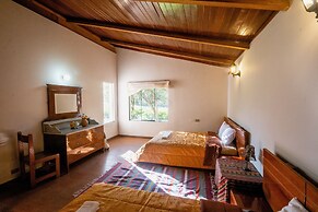 Yakumama Hostel y Restaurant