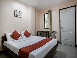 Super OYO 604 Chateau Cinco Dormitel - Hostel