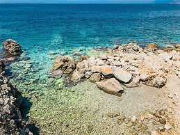 Open Sea Luxury Apartments