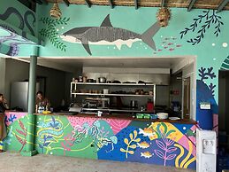 Outpost Hostel - Coron - Adults Only