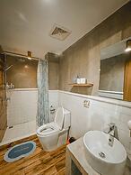 Outpost Hostel - Coron - Adults Only