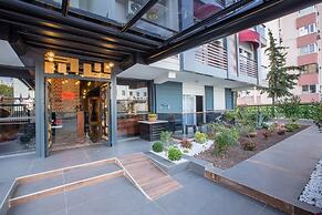 Elanis Suites