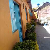 Acaliputo Guest House