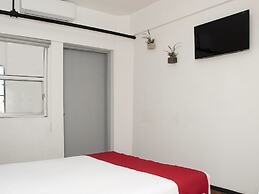 Hotel Allende 104