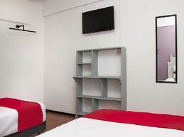 Hotel Allende 104