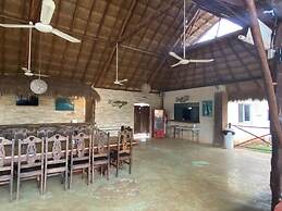 Mangrove King Fishing Lodge