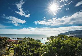 Oaks Cairns Hotel