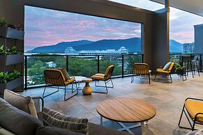 Oaks Cairns Hotel