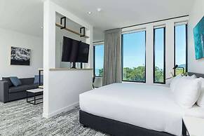 Oaks Cairns Hotel