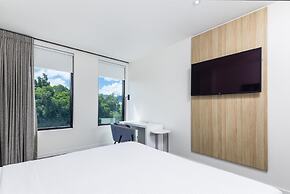 Oaks Cairns Hotel