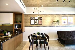 Anggun Residence by Sleepy Bear
