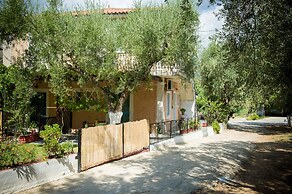 Nikos Studios