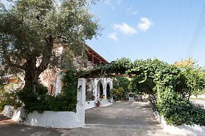 Nikos Studios