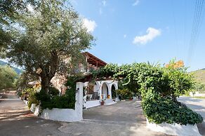 Nikos Studios