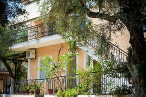 Nikos Studios