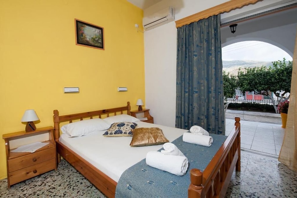 Nikos Studios