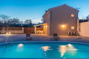 Villa Elm