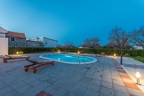 Villa Elm
