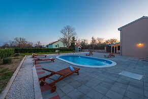 Villa Elm