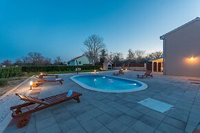 Villa Elm