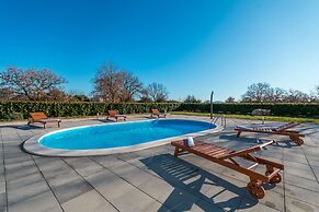 Villa Elm