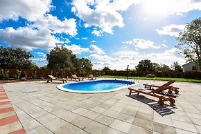 Villa Elm