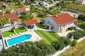 Villa Elder