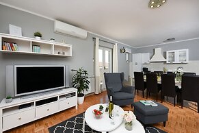 Villa Elder