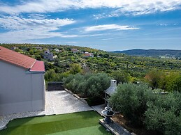 Villa Elder