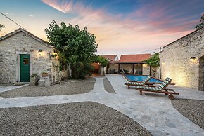 Villa Oak