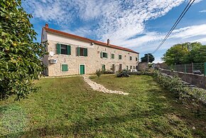 Villa Oak