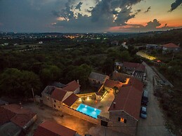 Villa Petrovi Dvori