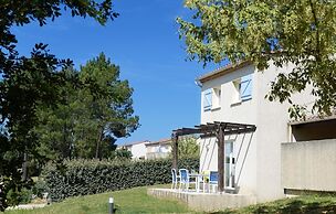 Apartment in Hilltop Setting