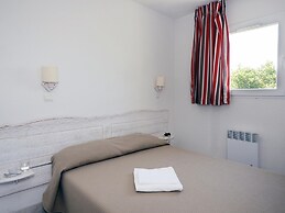 Apartment in Hilltop Setting