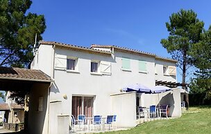 Apartment in Hilltop Setting