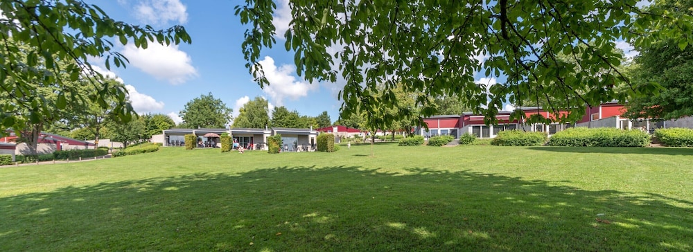 Well-kept Bungalow With Microwave Near Valkenburg