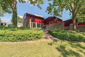 Well-kept Bungalow With Microwave Near Valkenburg