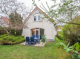 Villa in Arcen With Bath and Combi Microwave