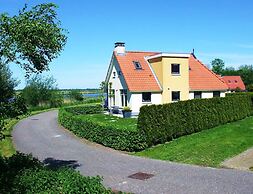 Chalet in Bergumermeer by the Marina