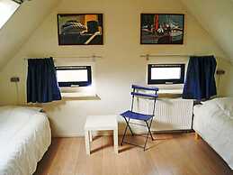 Chalet in Bergumermeer by the Marina