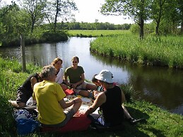 Giethoorn Villa With Modern Touch