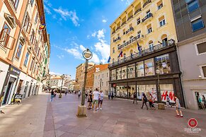 Saint Vitus Apartments with balcony