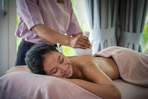 Farmhouse Resort & Spa