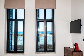 Endless Blue Suites