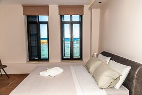 Endless Blue Suites