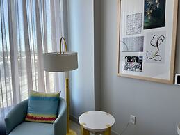 The Viv Hotel, Anaheim, a Tribute Portfolio Hotel