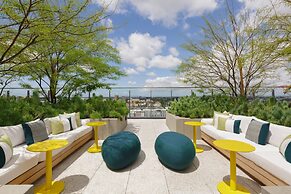 The Viv Hotel, Anaheim, a Tribute Portfolio Hotel