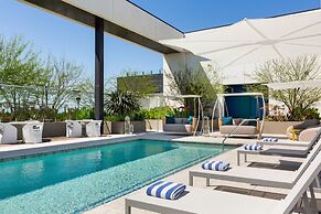 The Viv Hotel, Anaheim, a Tribute Portfolio Hotel
